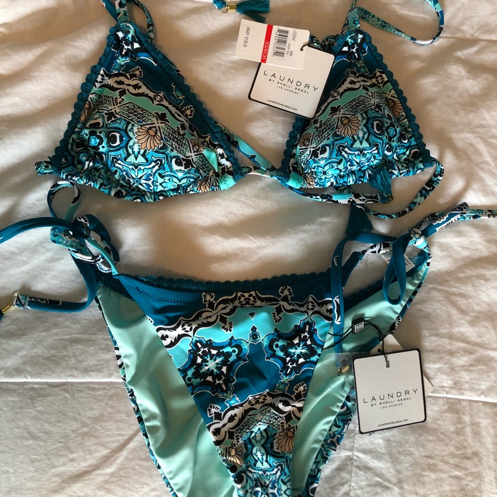 Laundry by Shelli Segal bikini set